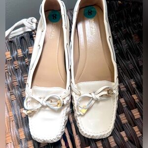 Michael Kors beige leather flats size 8